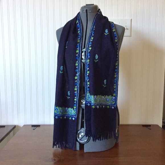 April Cornell Accessories - April Cornell embroidered wool scarf